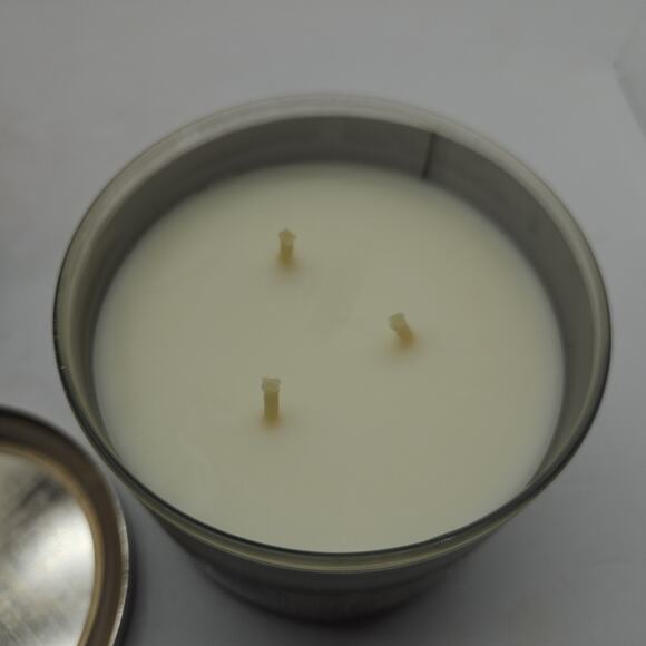 Bath & Body Works COOKIES WITH SANTA 3-Wick Candle Brand New 14.5 Oz - Picture 5 of 6